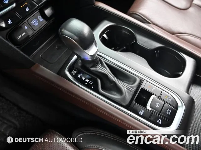 Hyundai Santa Fe 2018 thumb 9