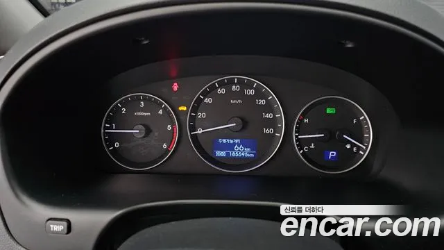 Hyundai Starex 2018 thumb 8