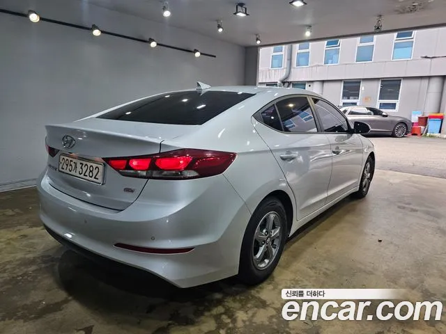Hyundai Avante 2016 thumb 4