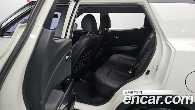 KG_Mobility_Ssangyong TIBOLI 2018 thumb 11
