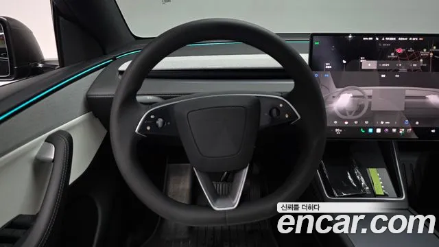 Tesla Model Y 2026 thumb 12