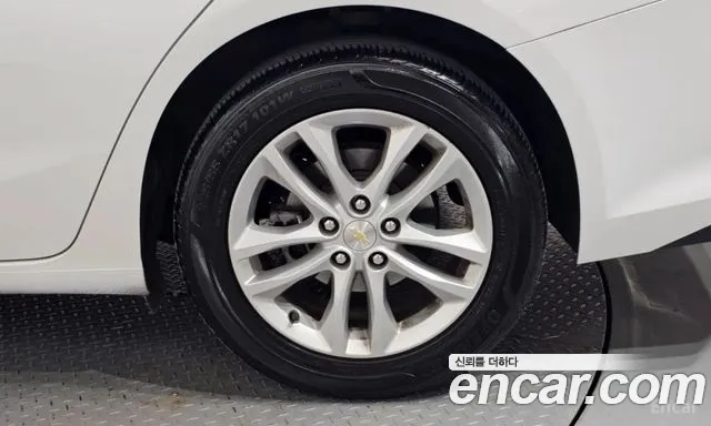 ChevroletGMDaewoo Malibu 2018 thumb 6