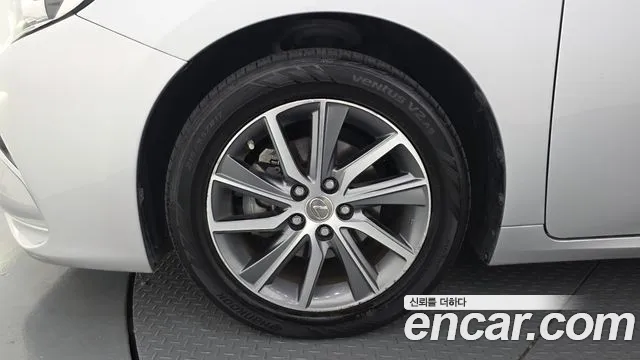 Lexus ES 2017 thumb 5