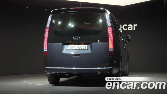 Hyundai Staria 2021 thumb 4