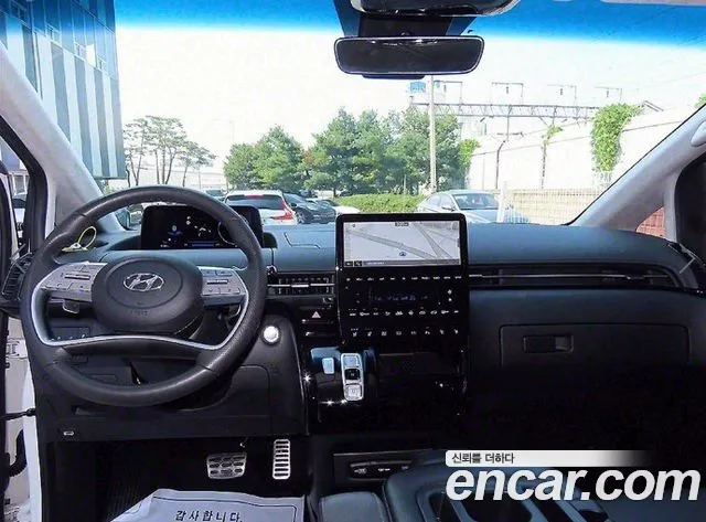 Hyundai Staria 2023 thumb 8