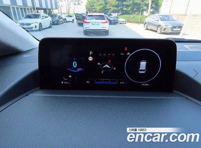 Hyundai Staria 2023 thumb 10