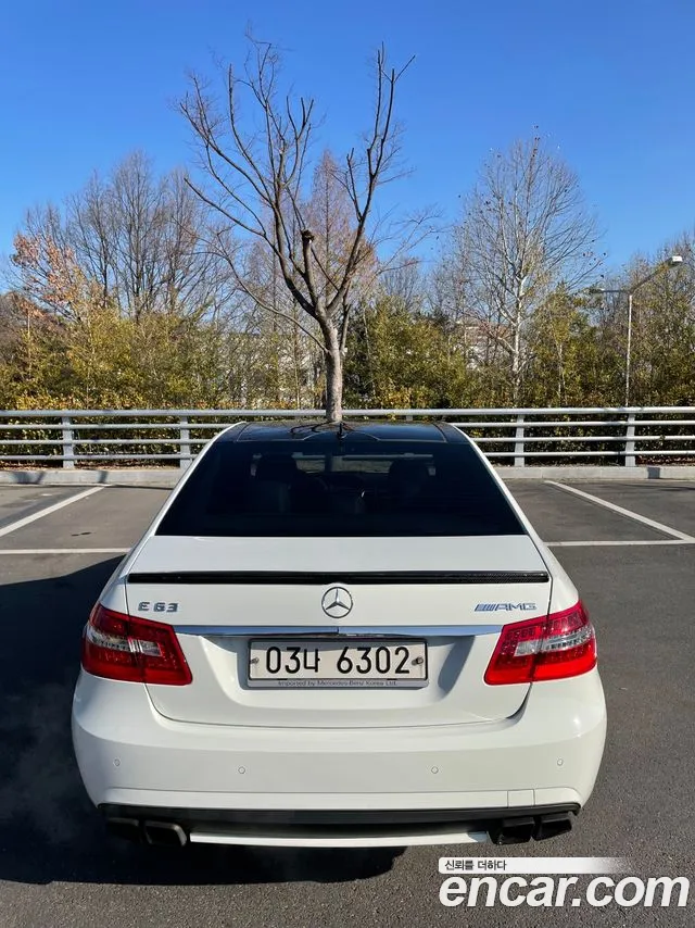 Mercedes-Benz E-Класс 2009 thumb 4