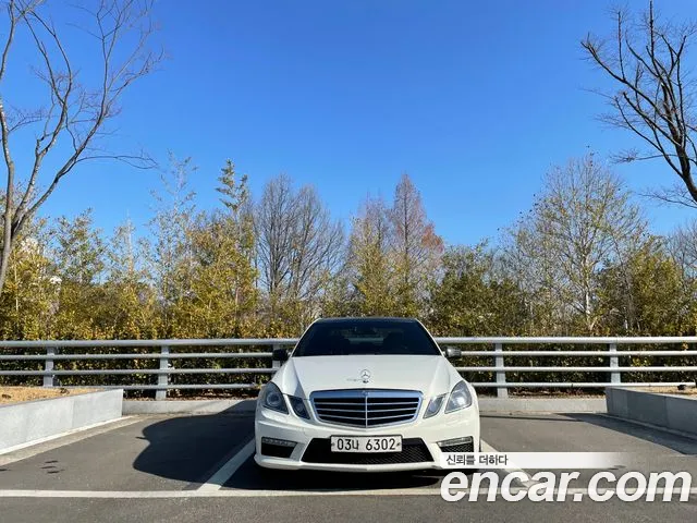 Mercedes-Benz E-Класс 2009 thumb 5