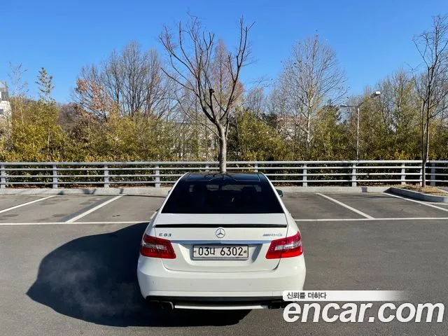Mercedes-Benz E-Класс 2009 thumb 6