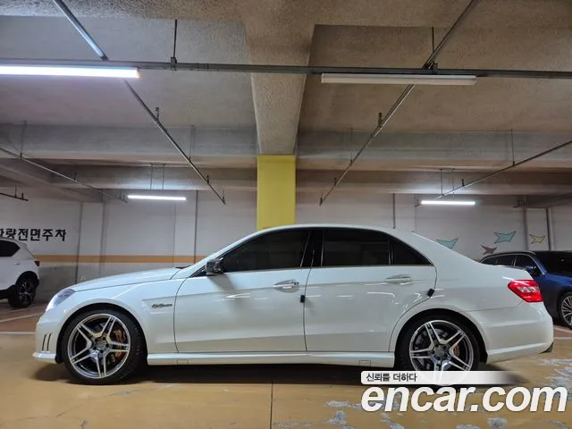 Mercedes-Benz E-Класс 2009 thumb 8