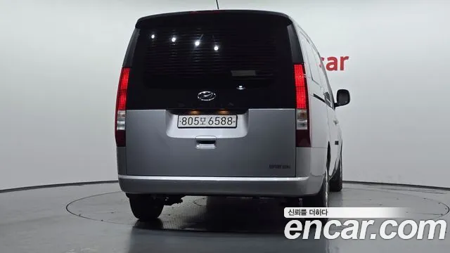 Hyundai Staria 2022 thumb 4