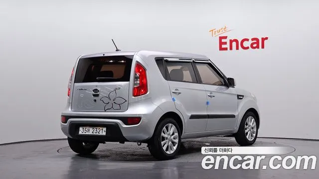 Kia Soul 2012 thumb 2