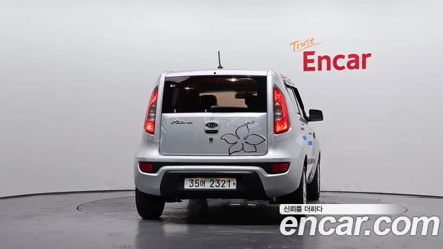 Kia Soul 2012 thumb 4