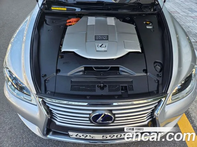 Lexus LS 2013 thumb 6
