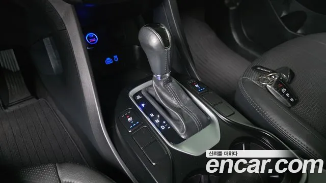 Hyundai Santa Fe 2017 thumb 9