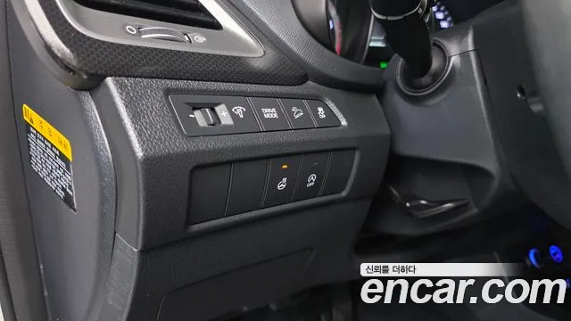 Hyundai Santa Fe 2017 thumb 12