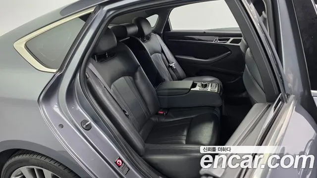 Hyundai Genesis 2015 thumb 10
