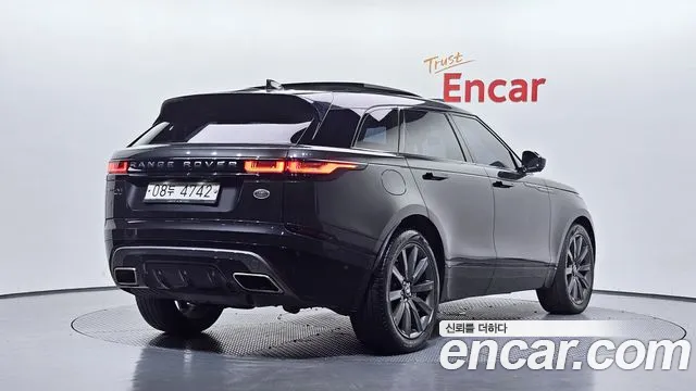 Land Rover Range Rover Velar 2018 thumb 2