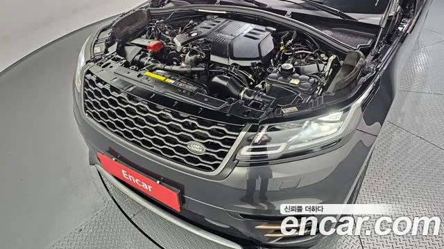 Land Rover Range Rover Velar 2018 thumb 6