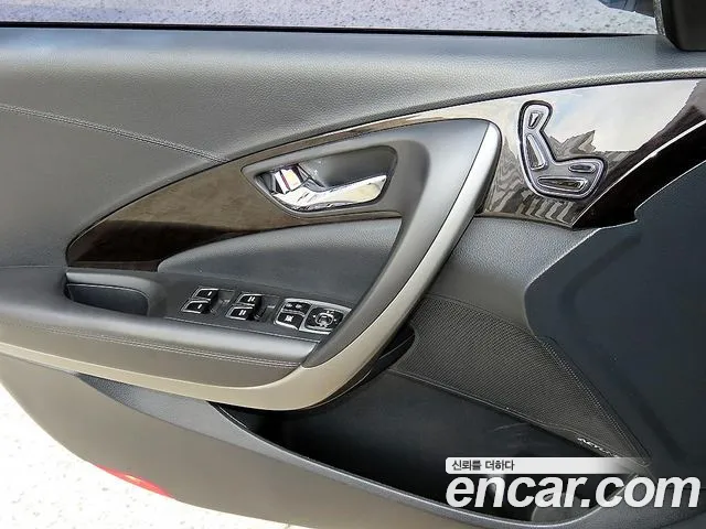 Hyundai Grandeur 2016 thumb 10