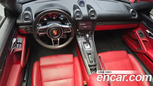 Porsche Cayman 2019 thumb 7
