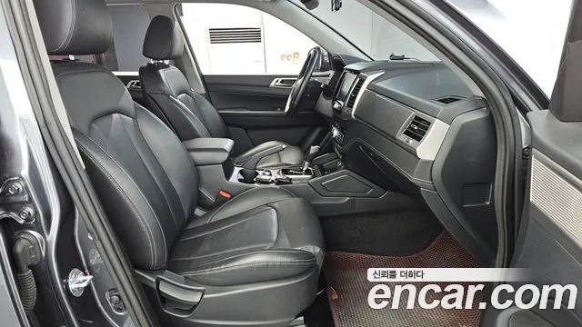 KG_Mobility_Ssangyong Rexton 2018 thumb 12