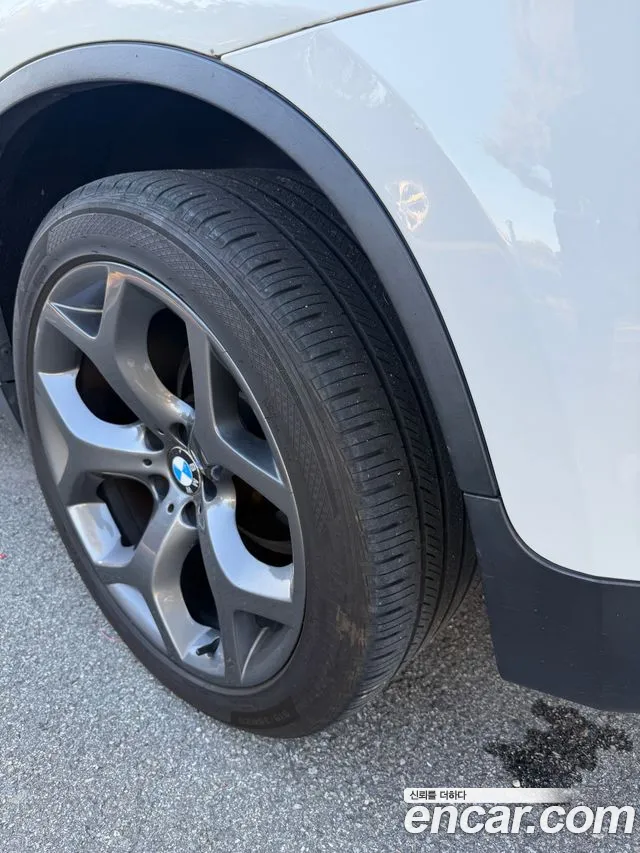 BMW X6 2011 thumb 9