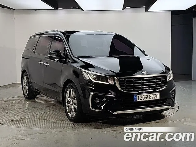 Kia Carnival 2018 thumb 2