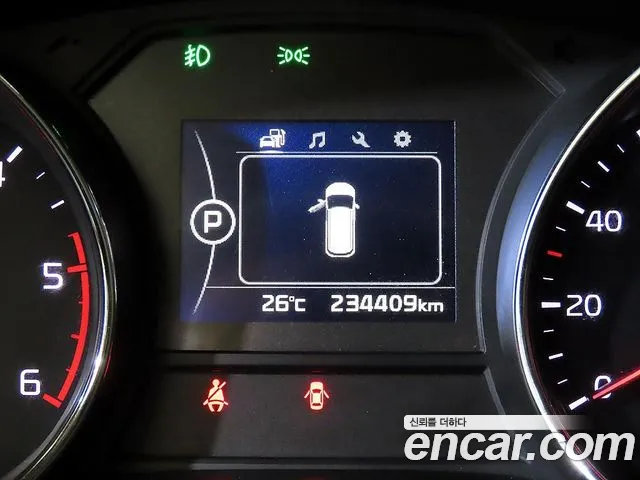 Kia Carnival 2016 thumb 8