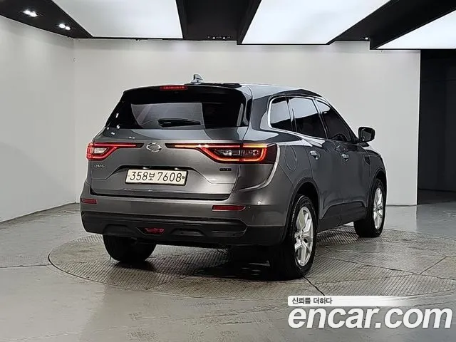 Renault-KoreaSamsung Koleos 2016 thumb 4