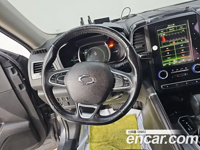 Renault-KoreaSamsung Koleos 2016 thumb 9