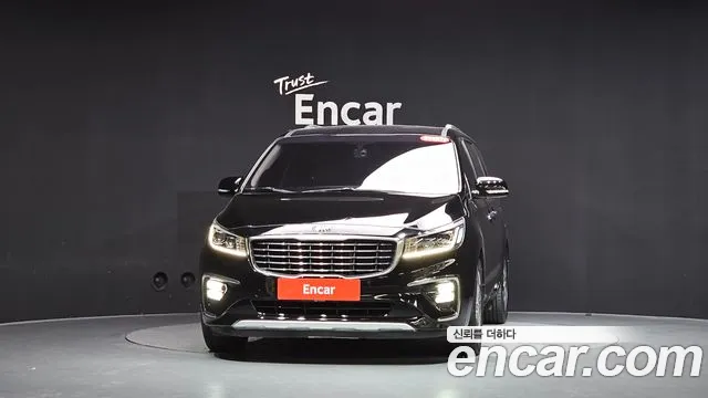 Kia Carnival 2018 thumb 2