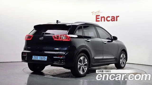 Kia Niro 2021 thumb 2