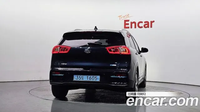 Kia Niro 2021 thumb 4