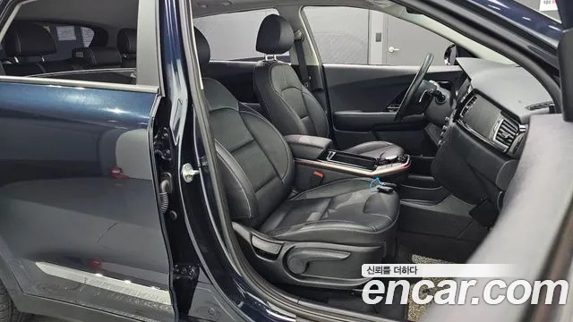 Kia Niro 2021 thumb 12