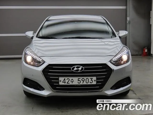 Hyundai i40 2015 thumb 2