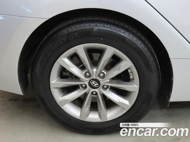 Hyundai i40 2015 thumb 5