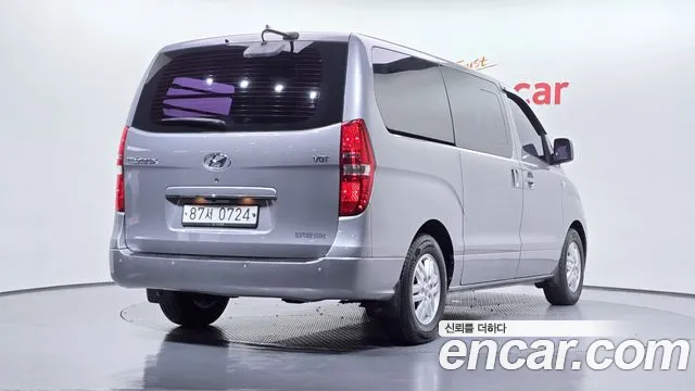 Hyundai Starex 2018 thumb 2