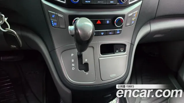 Hyundai Starex 2018 thumb 9