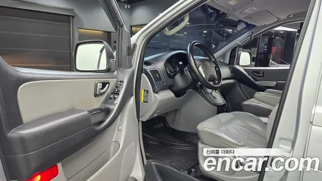 Hyundai Starex 2018 thumb 10