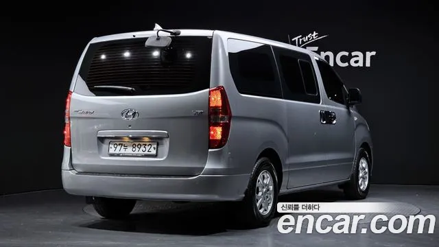 Hyundai Starex 2014 thumb 2