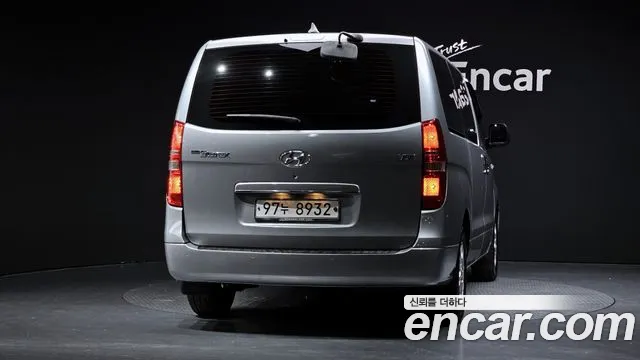 Hyundai Starex 2014 thumb 4