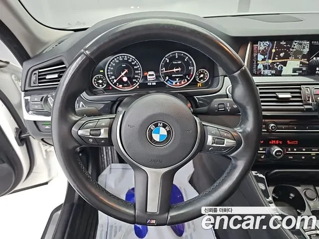 BMW 5-Series 2016 thumb 9
