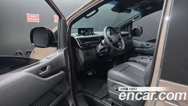 Hyundai Staria 2026 thumb 9