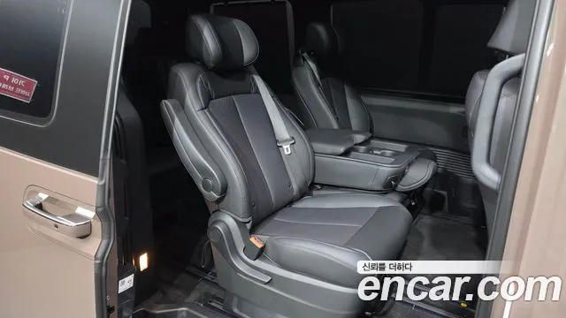 Hyundai Staria 2026 thumb 11