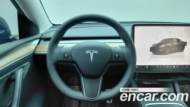 Tesla Model Y 2025 thumb 8