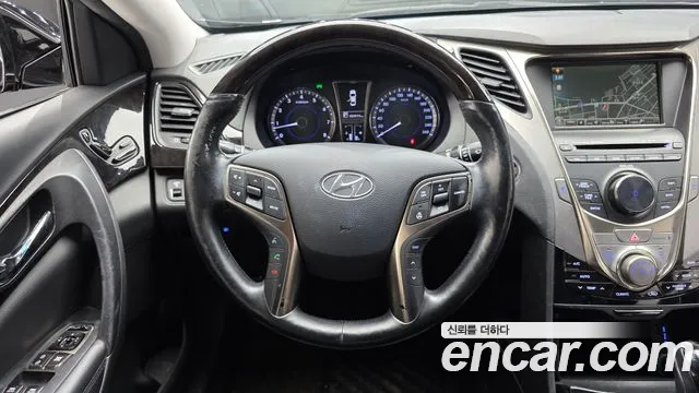 Hyundai Grandeur 2011 thumb 12