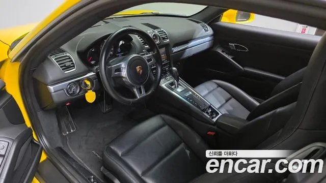Porsche Cayman GT4 2015 thumb 6