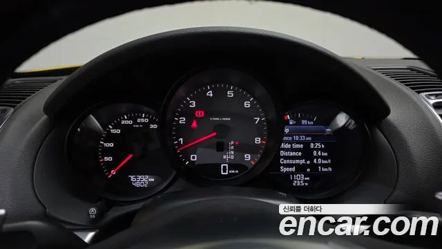 Porsche Cayman GT4 2015 thumb 7