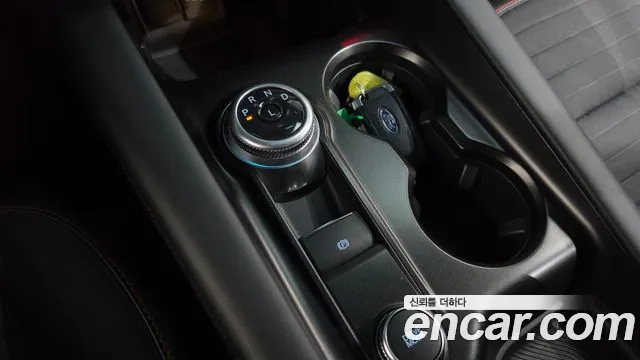 Ford Explorer 2024 thumb 9